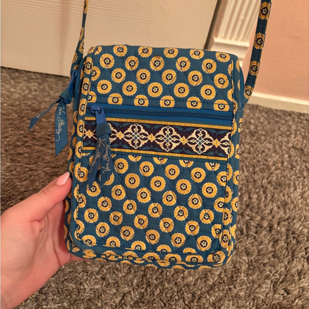 Vibrant Blue and Yellow Crossbody Bag with Geometric Design